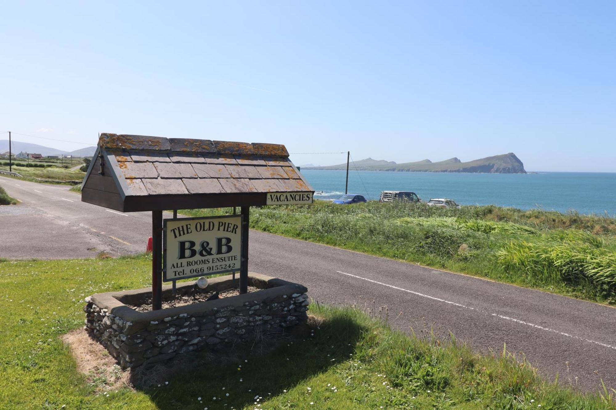 The Old Pier Guest Accommodation, Bed Only, No Breakfast Ballydavid ภายนอก รูปภาพ